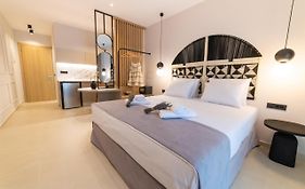 Anesis Deluxe Apartments